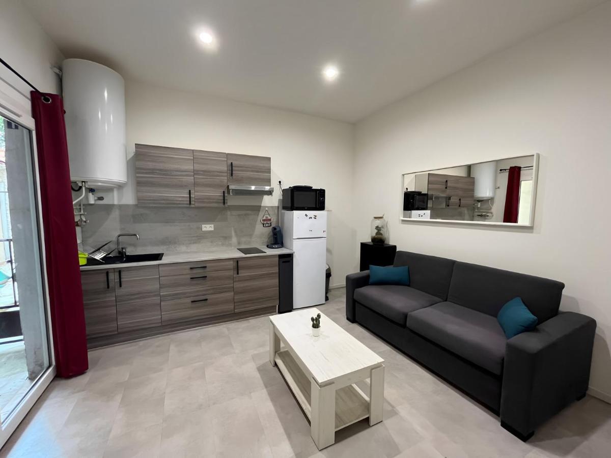Le Sully Apartamento Nîmes Exterior foto